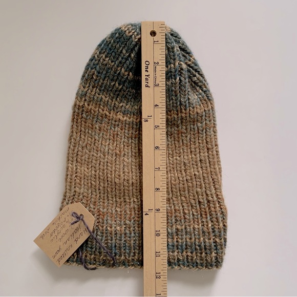 Hand Knitted Hat Italian New Self Striping Yarn Beige Gray Gold - Picture 4 of 5